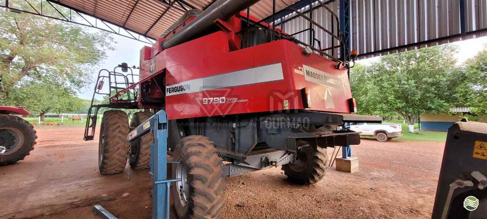 COLHEITADEIRA MASSEY FERGUSON MF 9790 Fourmaq - Massey Ferguson PALMAS TOCANTINS TO